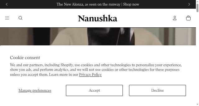 Screenshot of nanushka.com